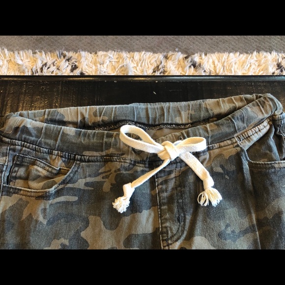 boutique camo motto jeggings - Picture 2 of 8